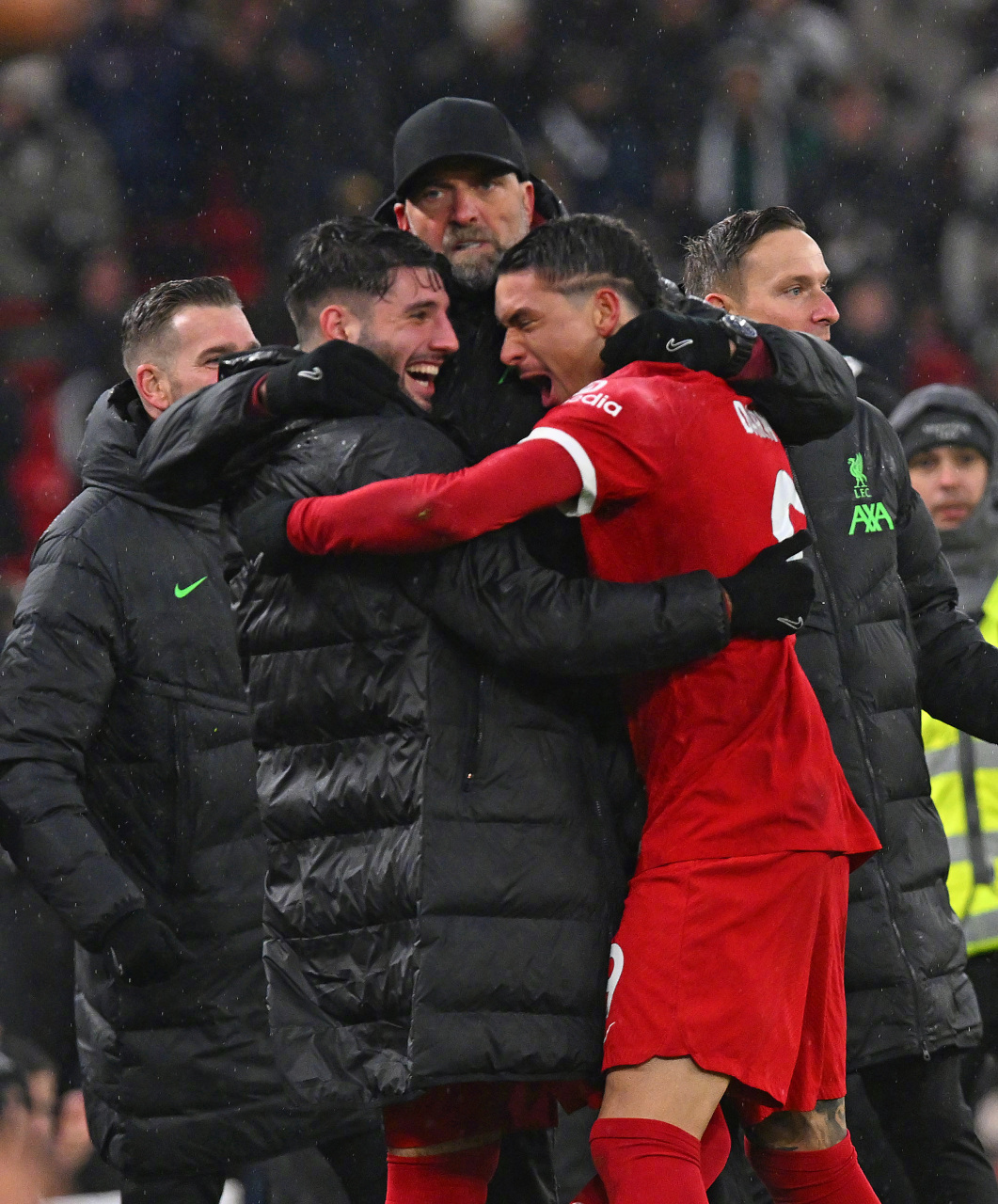 利物浦主帅强调团队配合，迎战欧洲劲旅的简单介绍