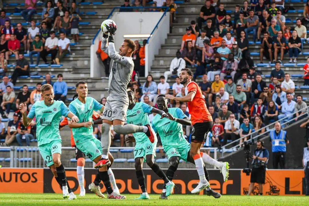 爱游戏在线登录-包含保级战猛烈进行，法甲各队争分夺冠的词条