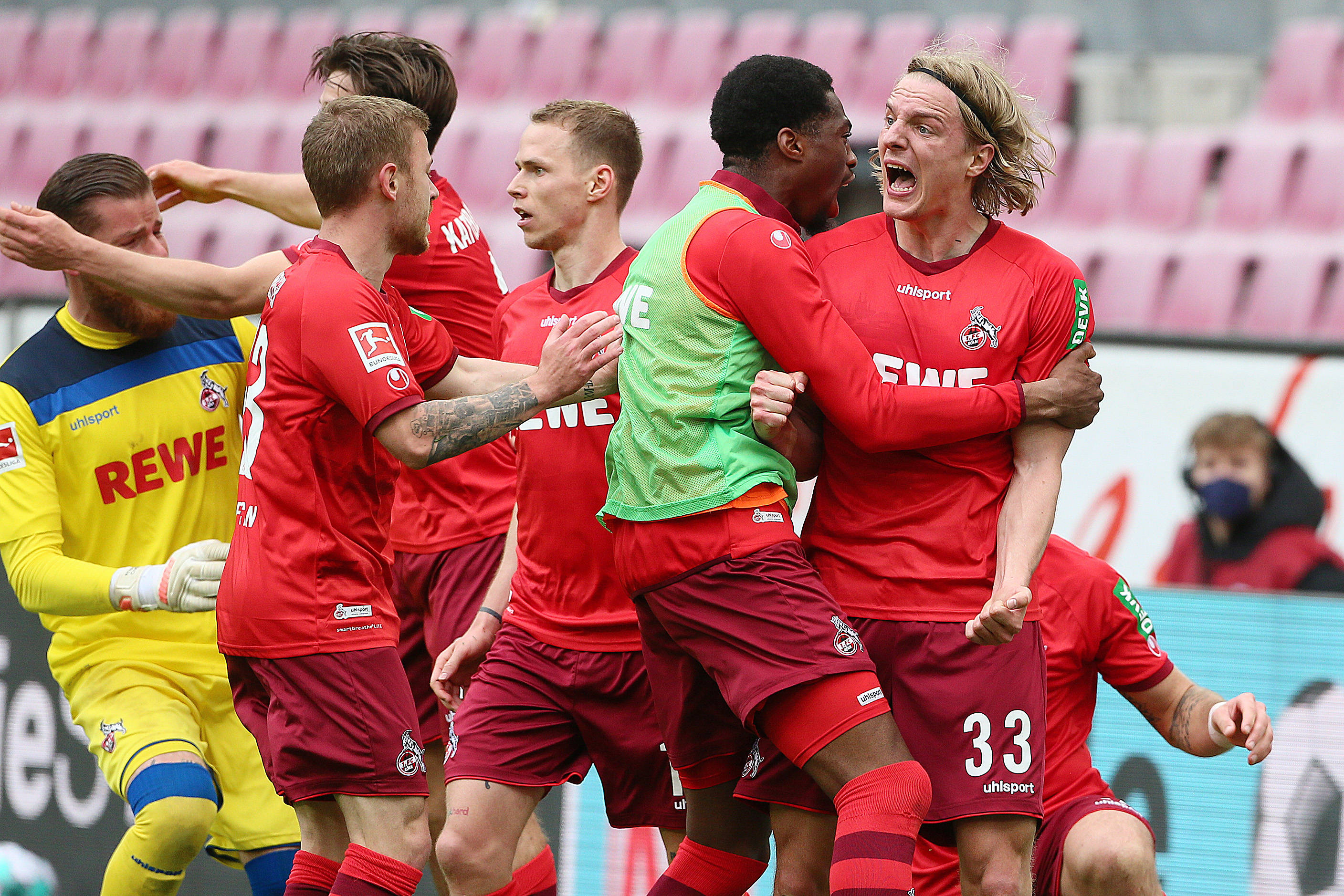 关于沙尔克04队在本赛季的表现备受瞩目，球队气势如虹的信息