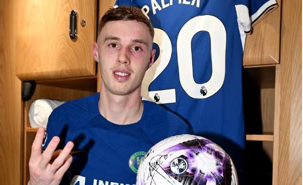 欧战中一位球员的惊人表现赢得掌声 欧战中一位球员的惊人表现赢得掌声