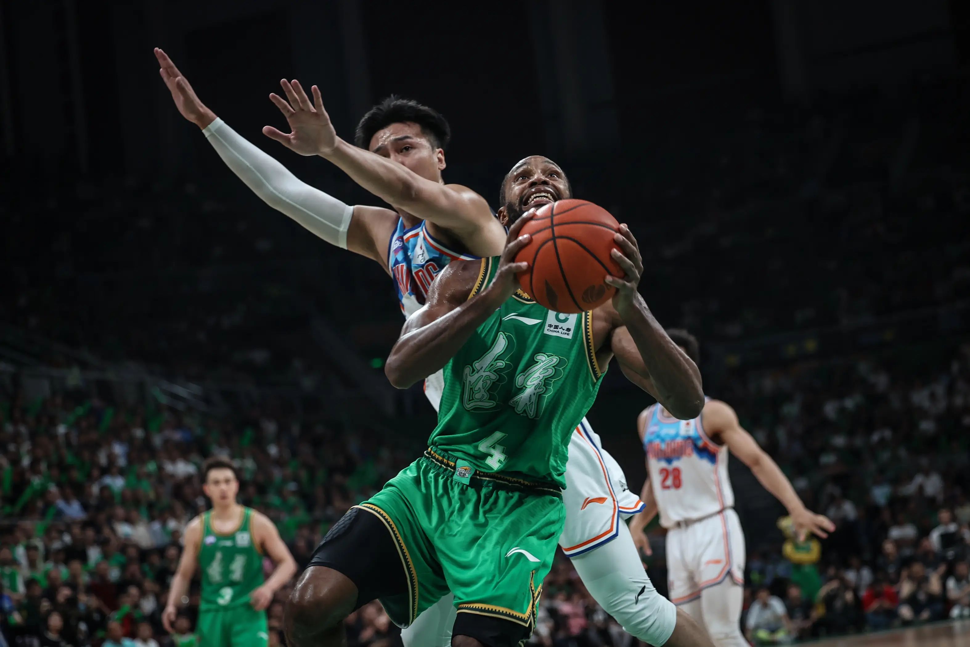 爱游戏官方入口-精彩回放：球队出色表现尽显神勇的简单介绍