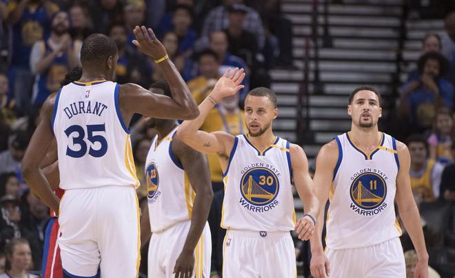 爱游戏官网app-关键时刻出手得分，球员实力有目共睹