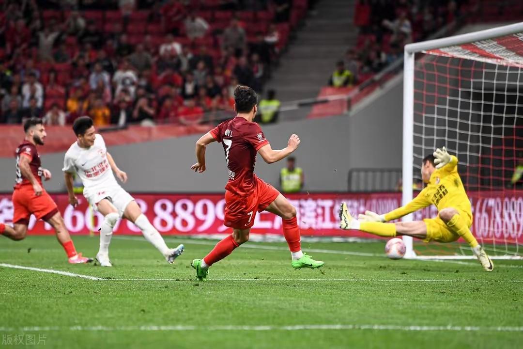 关于主场之利！中超比赛中球队在主场全取三分的信息