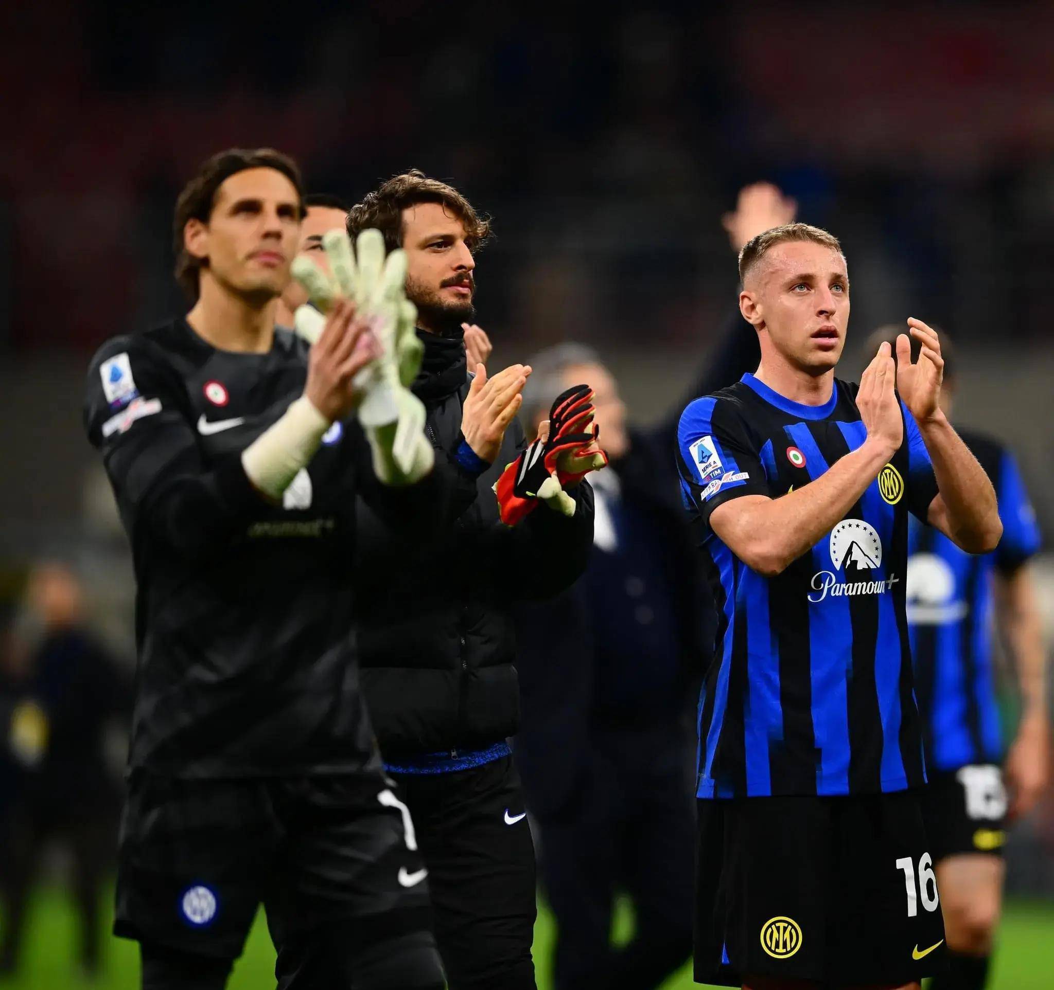 意甲冠军争夺战正酣!国米或将夺冠! 意甲冠军争夺战正酣!国米或将夺冠!