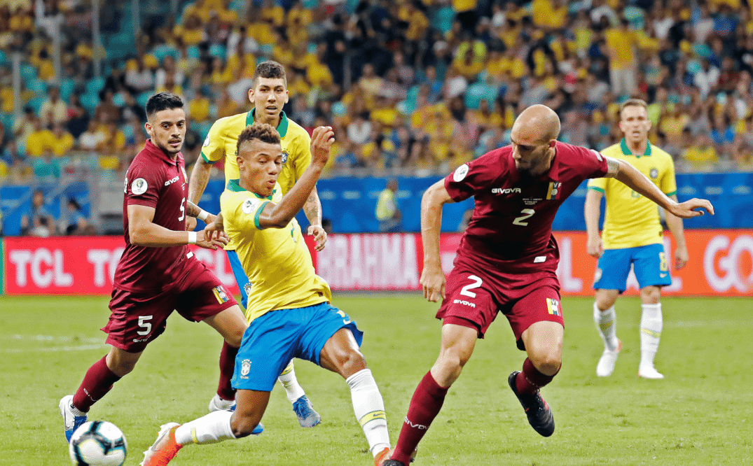 包含加拿大队以-击败牙买加队，取得国际比赛胜利的词条