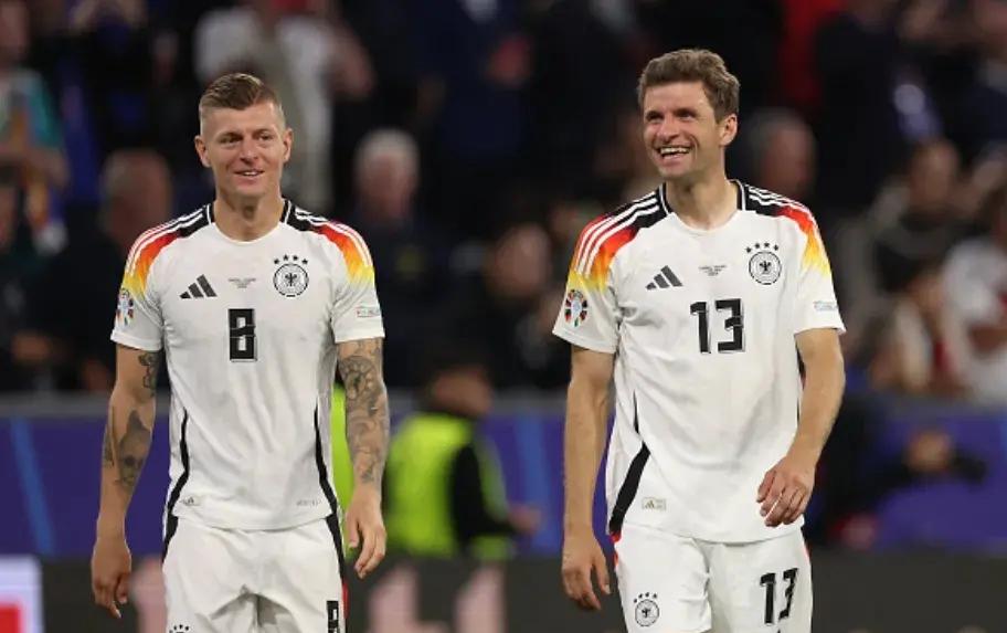 爱游戏app下载-包含德国意外逆袭成功，挺进欧洲联赛决赛的词条