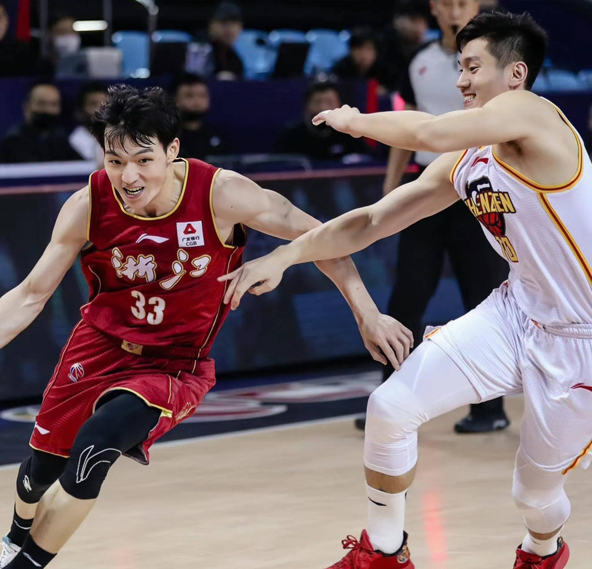 爱游戏平台-外援表现不力，部分球队进攻火力不济的简单介绍