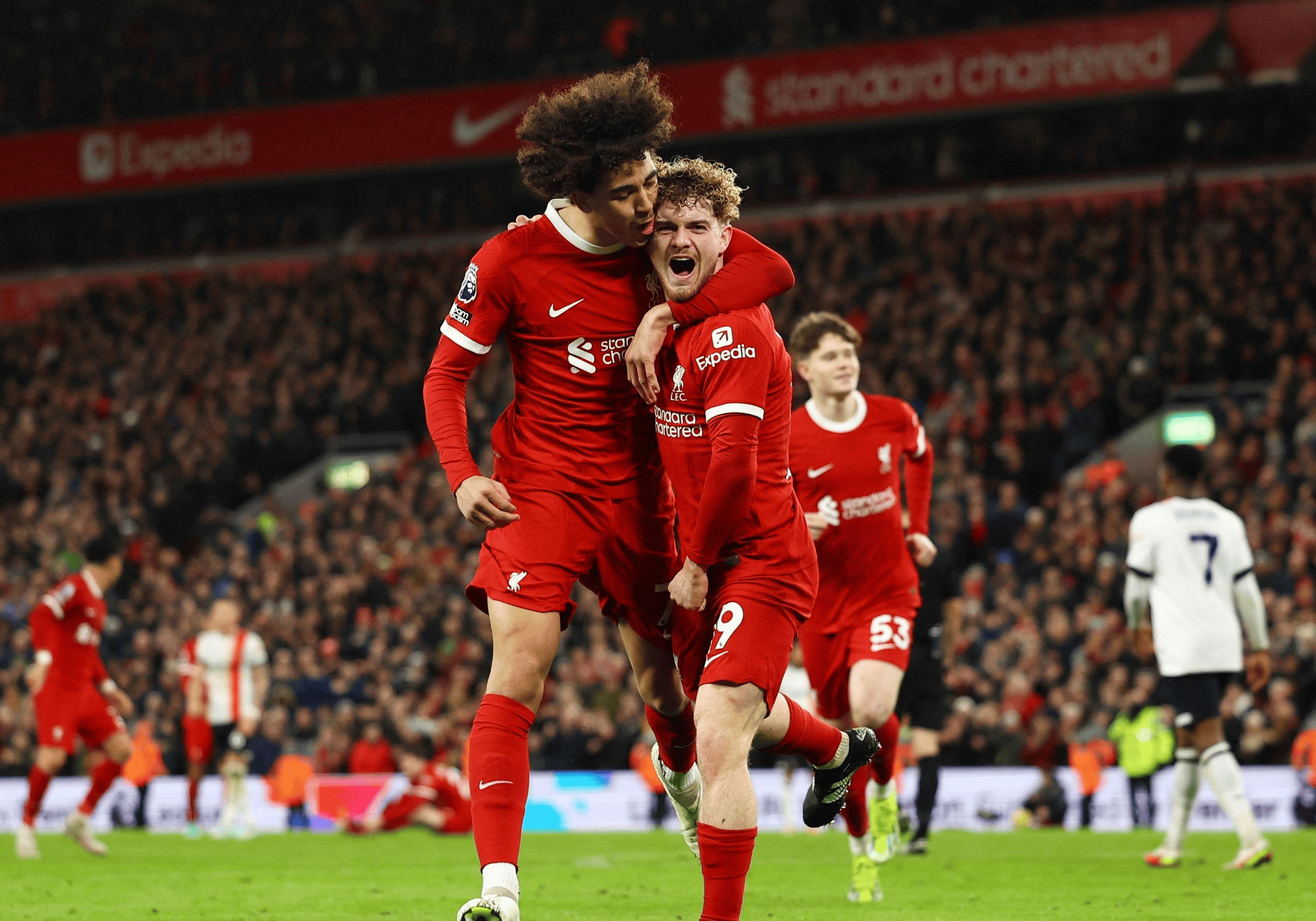 爱游戏网址-关于热刺主场不敌谢菲联，英超积分榜下滑至第六的信息