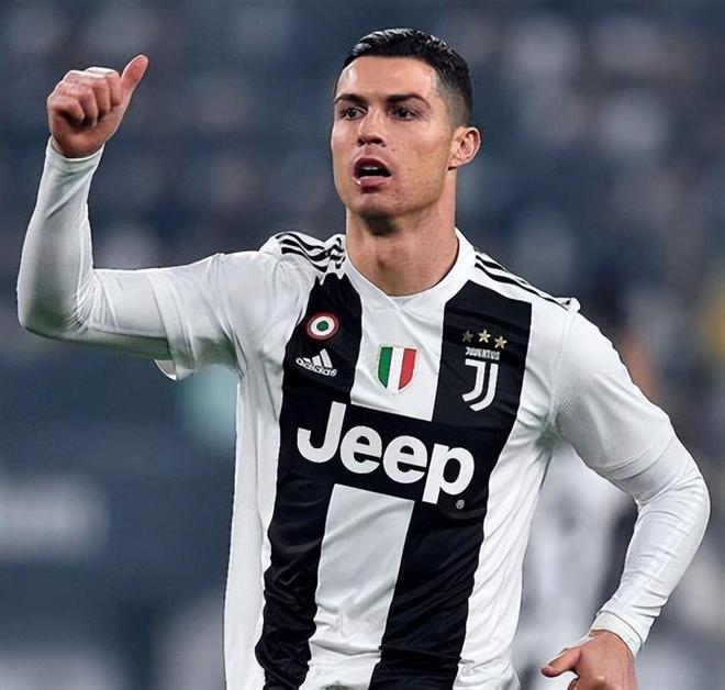 关于C罗效力尤文图斯一年批复或无法延续，看这5则消息报道的信息