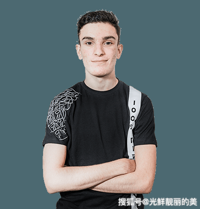 爱游戏网页版-老鹰新秀在关键时刻崭露头角，被看好成为未来之星的简单介绍