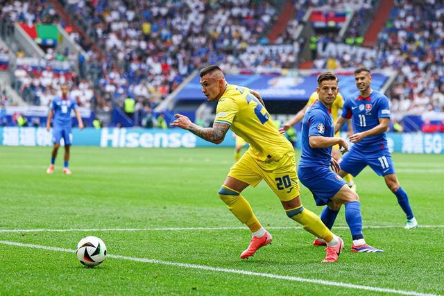 比利时国家队在主场-逆转击败乌克兰