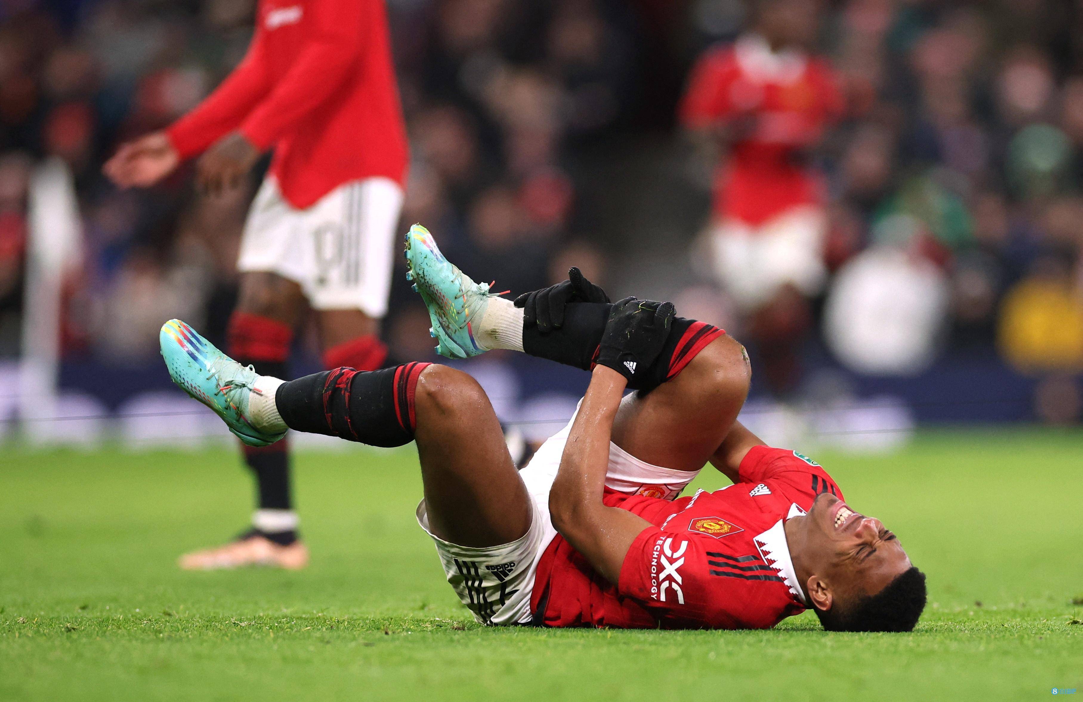 爱游戏馆-篮球明星球员受伤，球队战绩受到影响