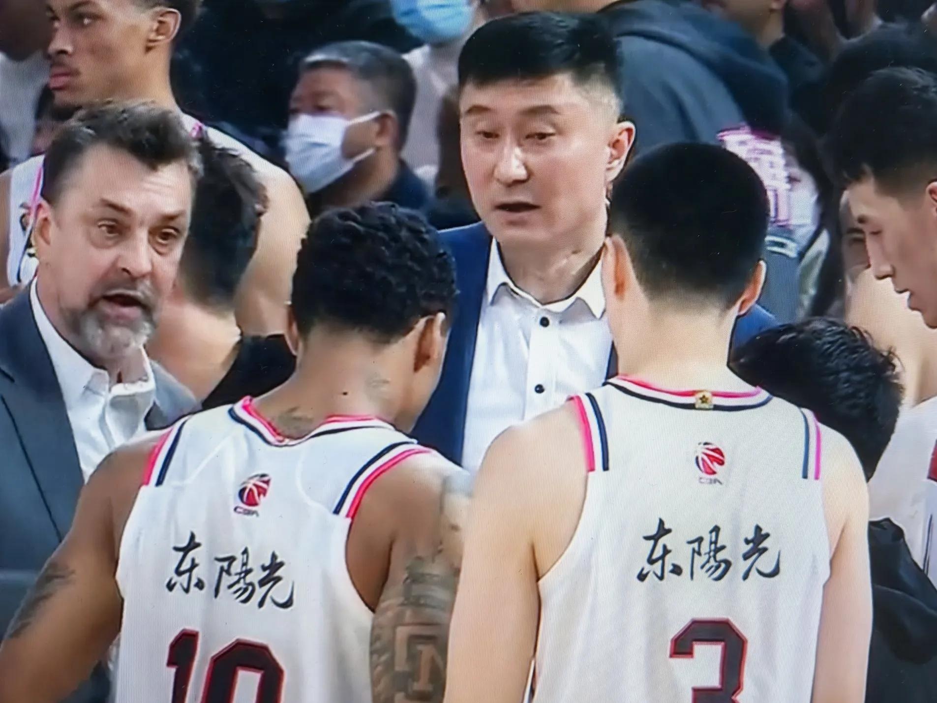 包含客场大败,球队士气大跌排名下滑的词条 包含客场大败,球队士气大跌排名下滑的词条