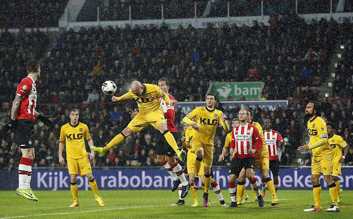 阿贾克斯主场告捷,发挥实力取胜 阿贾克斯主场告捷,发挥实力取胜