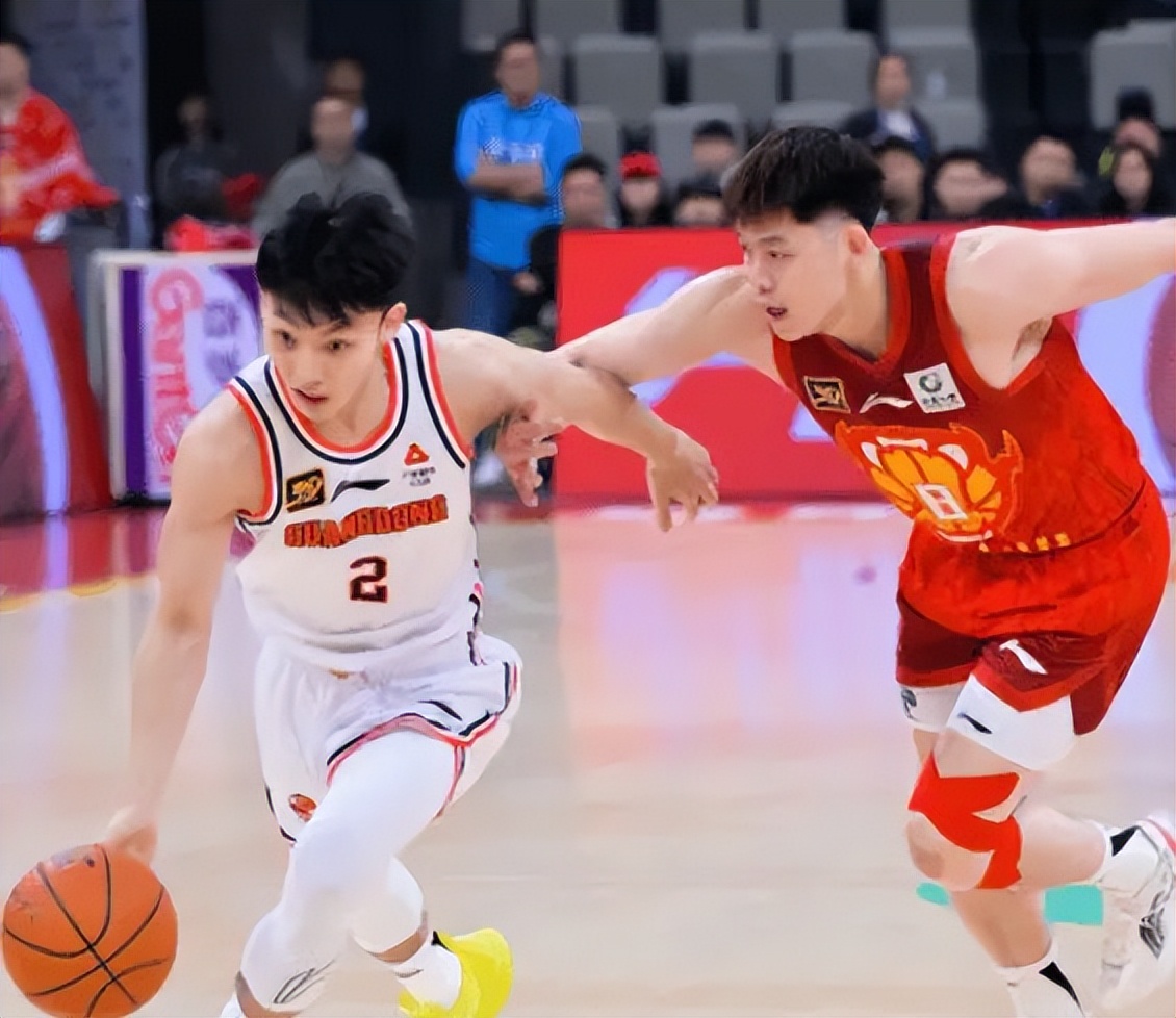 广东队控卫大放异彩，带领球队取胜