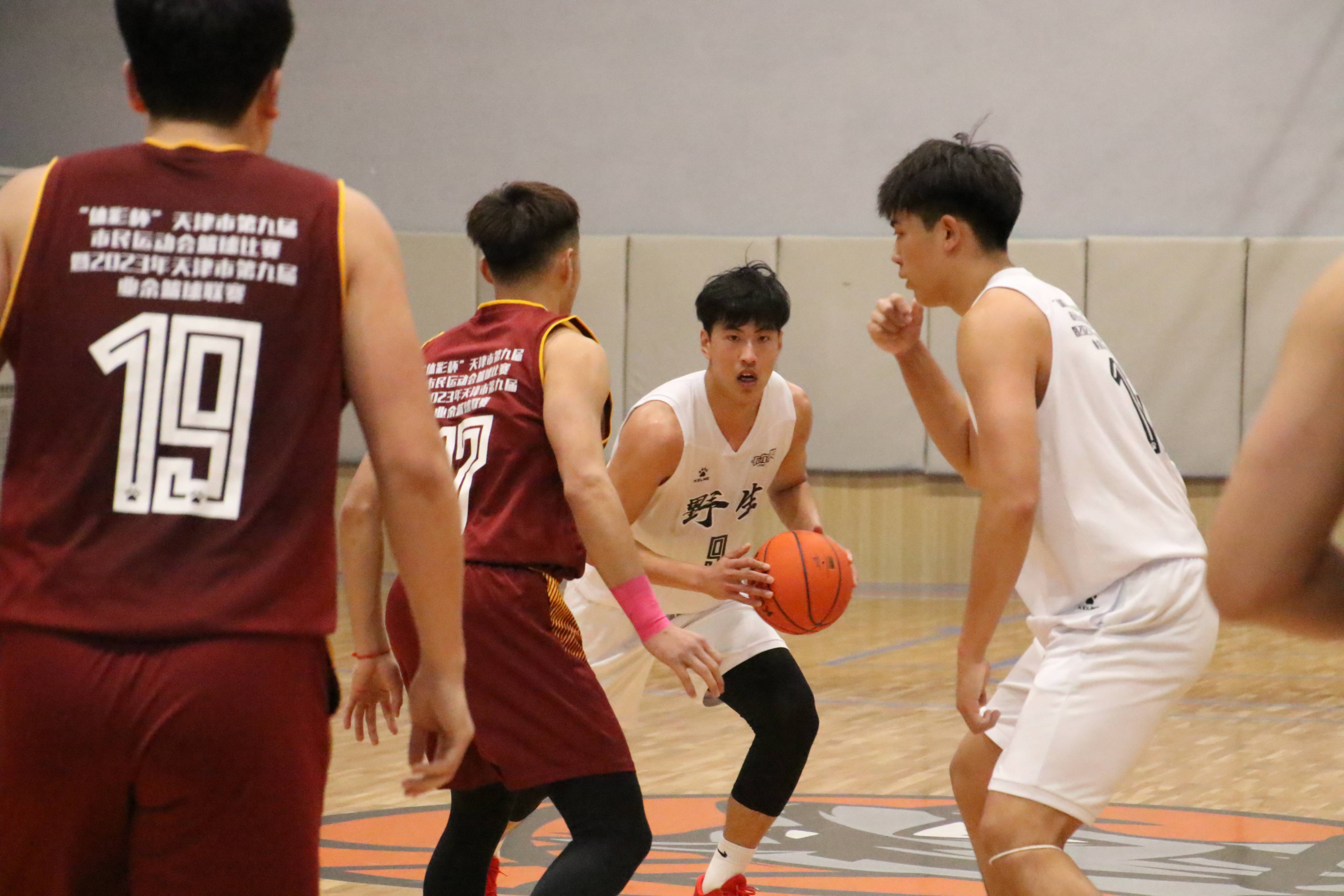 爱游戏视频-包含顶级篮球赛事备受瞩目，精彩纷呈的词条